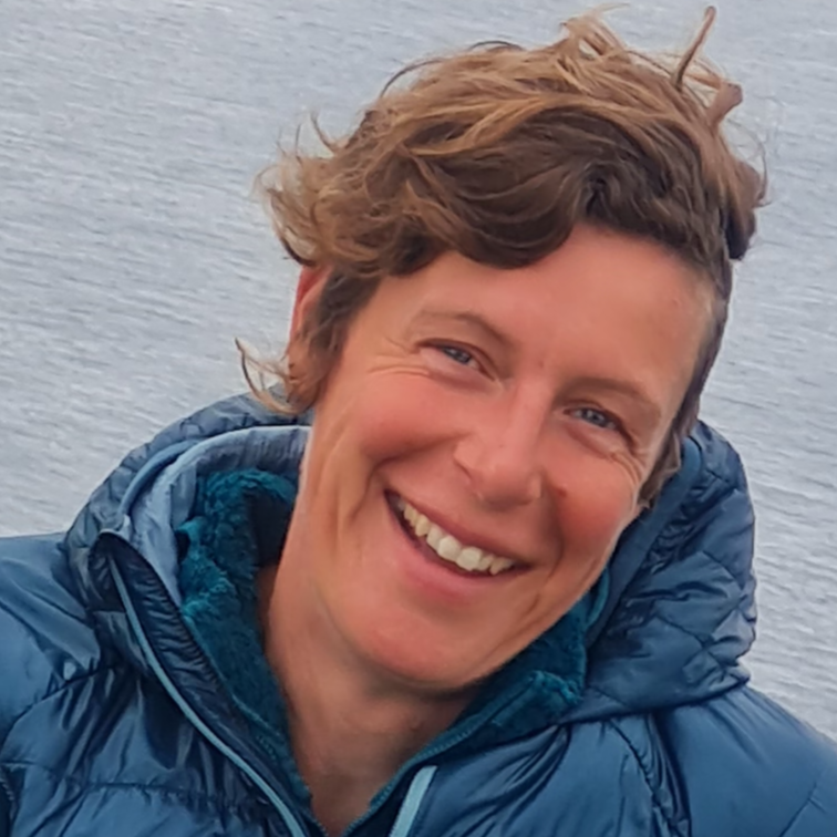 #154 – Multi-modal solo kayaking and cycling on the US west coast and the Inside Passage with Katrin Tomanek